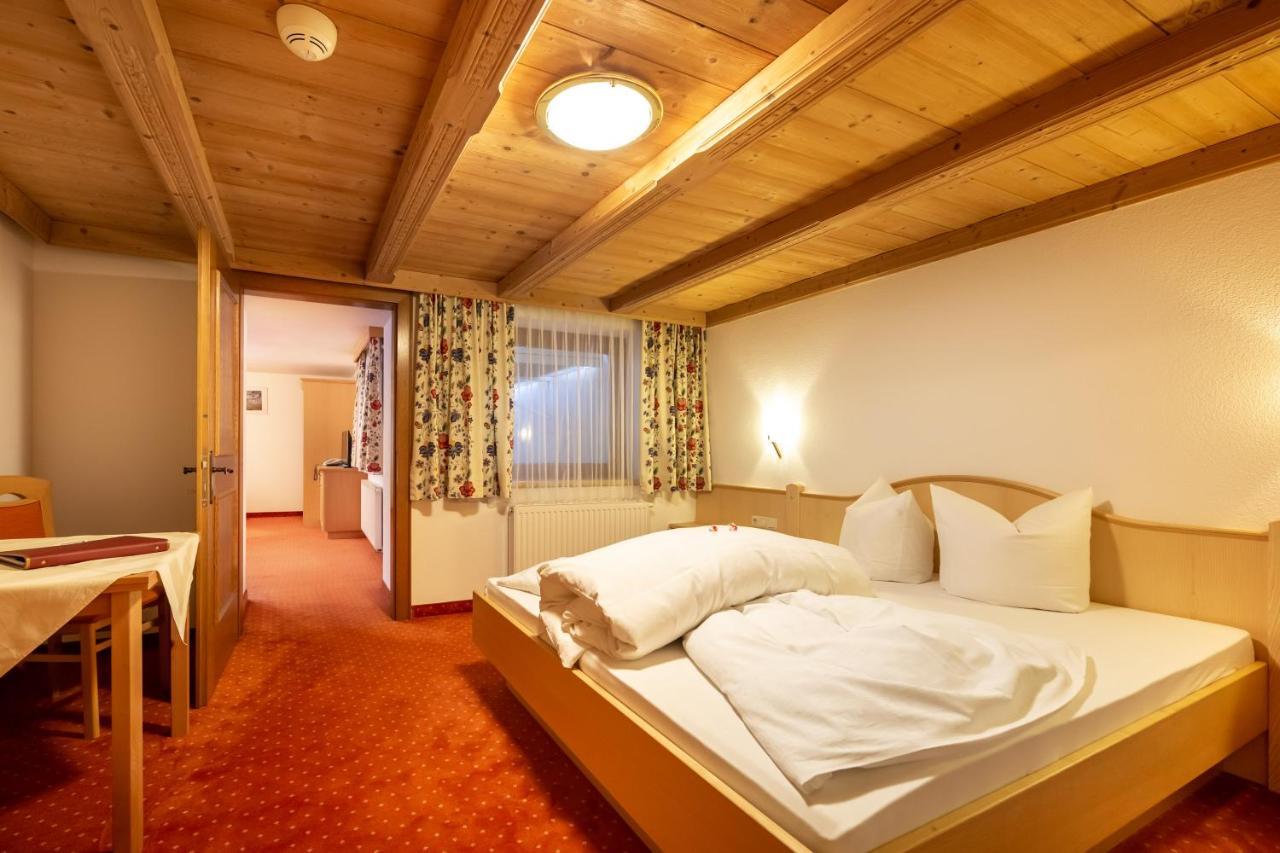 Hotel Garni Tyola 이스크글 외부 사진