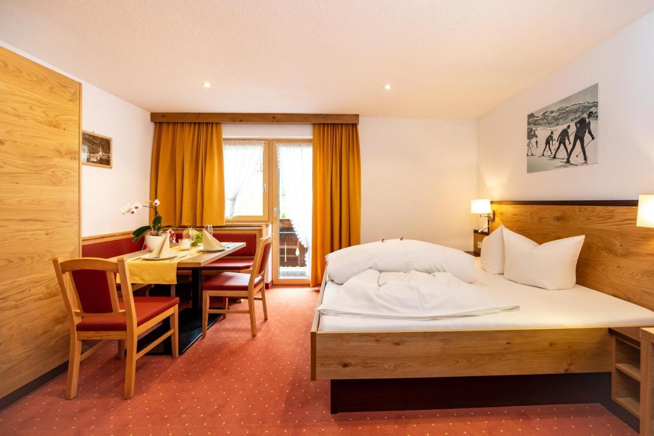 Hotel Garni Tyola 이스크글 외부 사진